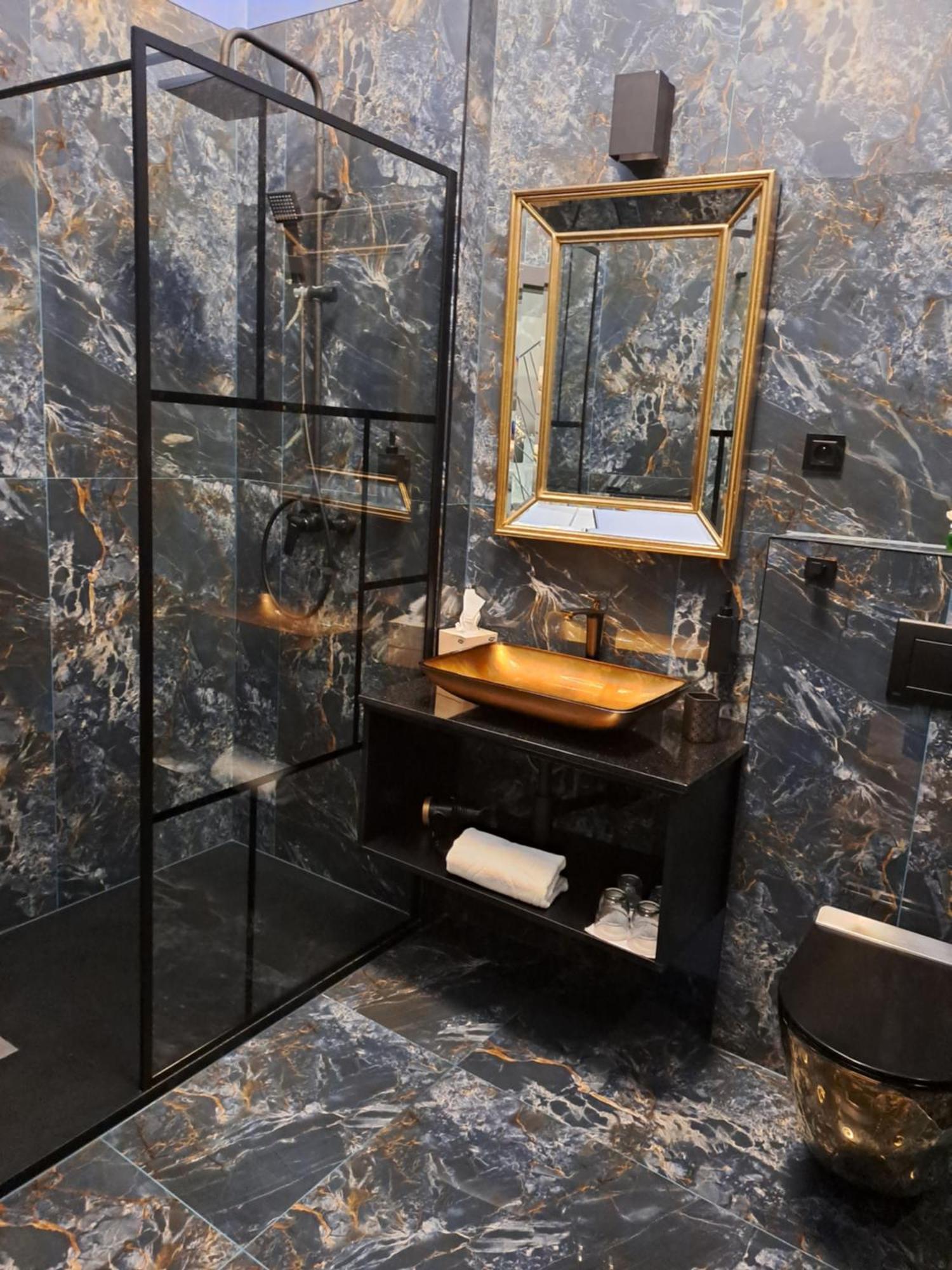Lux 114 Apartment コシツェ エクステリア 写真